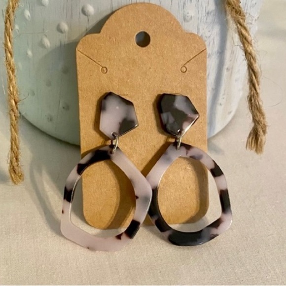 Circle Drop Earrings Marbled Black and White - Picture 1 of 3